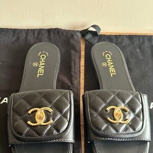 Chanel Agneau Mules